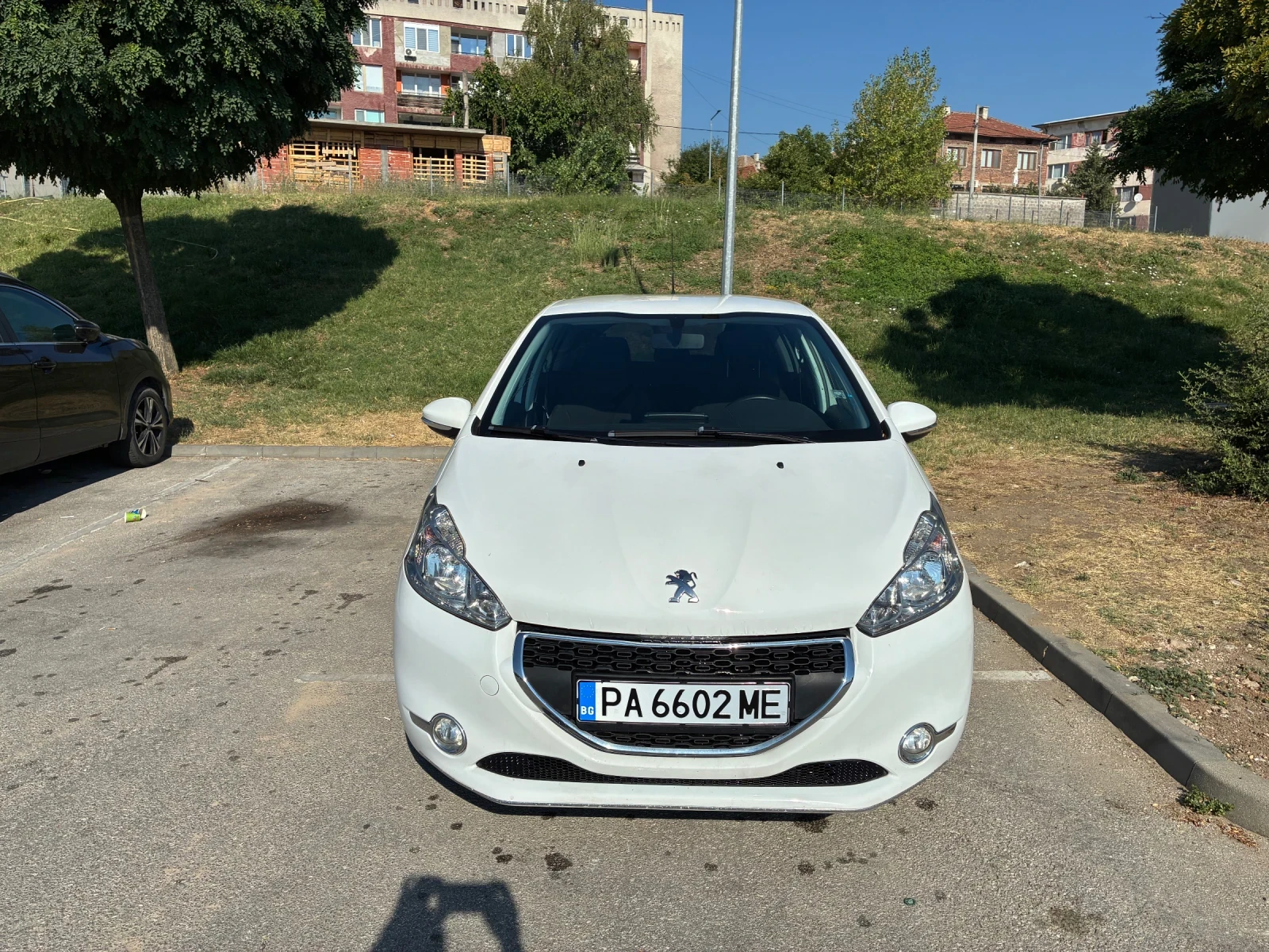 Peugeot 208 1, 4 бензин/газ, снимка 2 - Автомобили и джипове - 55747374
