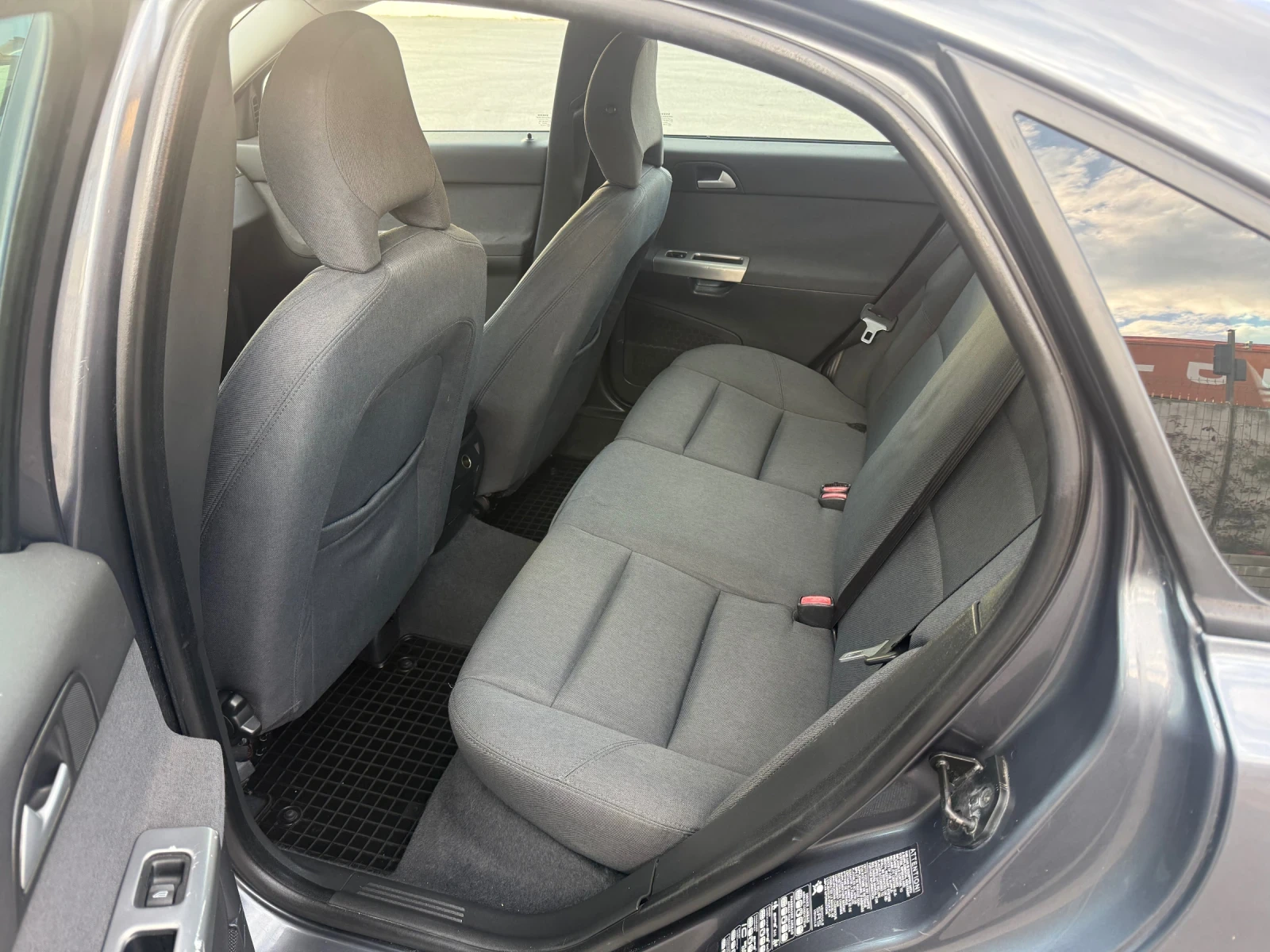 Volvo S40 2.0D-136�.�-6 �������� | Mobile.bg � ����������� 9