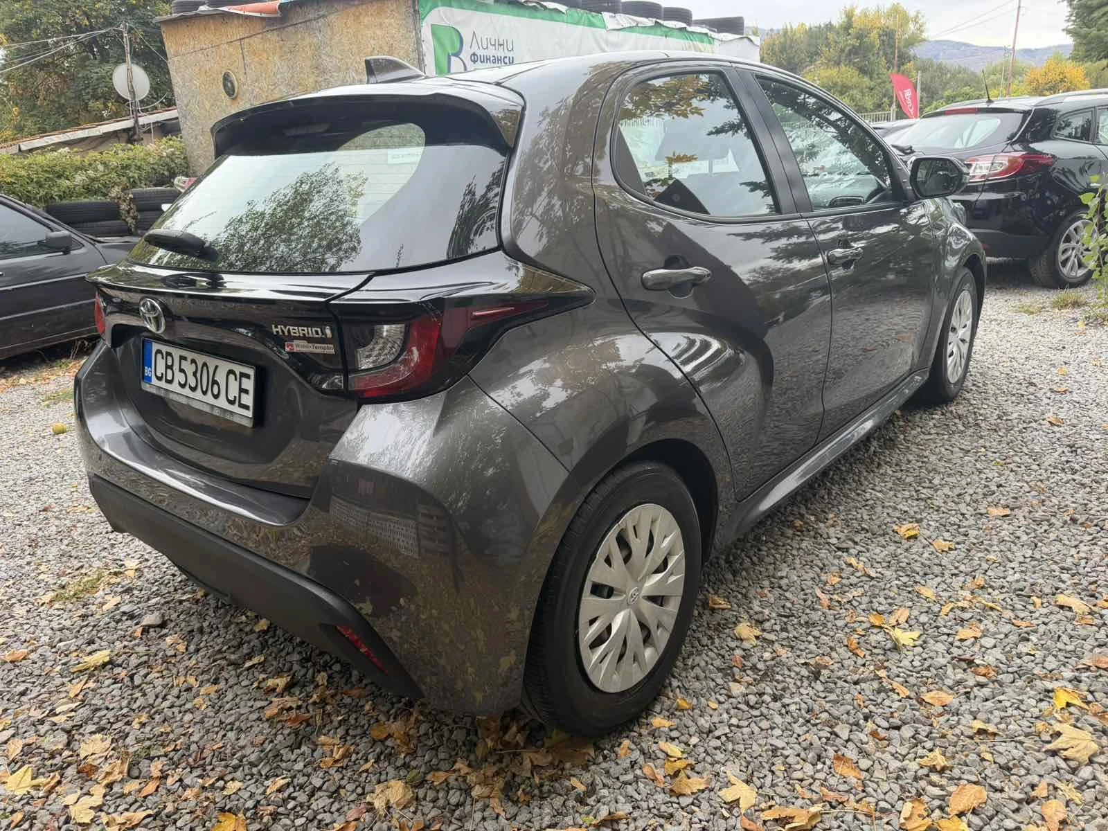 Toyota Yaris Automat, снимка 7 - Автомобили и джипове - 56483145