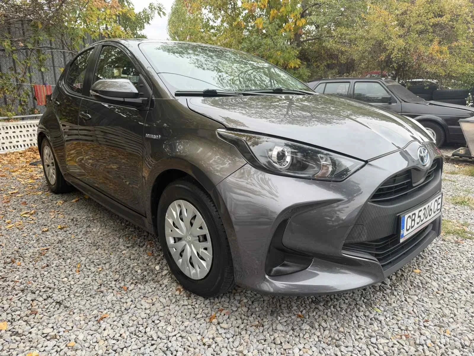 Toyota Yaris Automat, снимка 4 - Автомобили и джипове - 56483145