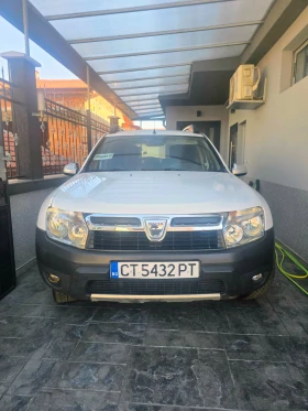 Dacia Duster 1.6 газ, снимка 1
