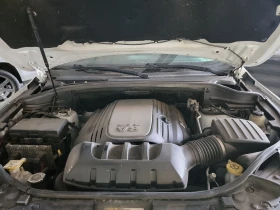 Jeep Grand cherokee OVERLAND 5.7 HEMI* Обдух* 8ZF* Дистроник* Пано* - 23899 лв. - 72410763 14