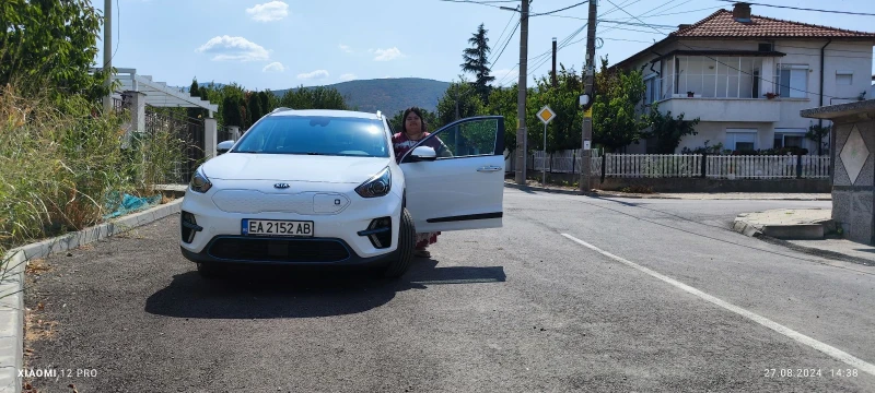 Kia Niro, снимка 2 - Автомобили и джипове - 47443640