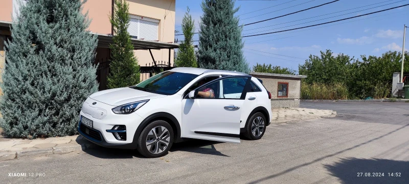 Kia Niro, снимка 3 - Автомобили и джипове - 47058224