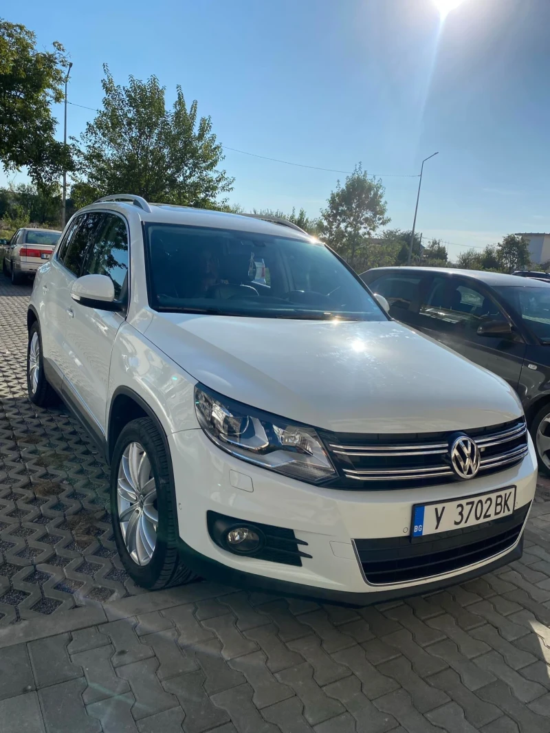 VW Tiguan 2.0 дизел, снимка 1 - Автомобили и джипове - 47775458