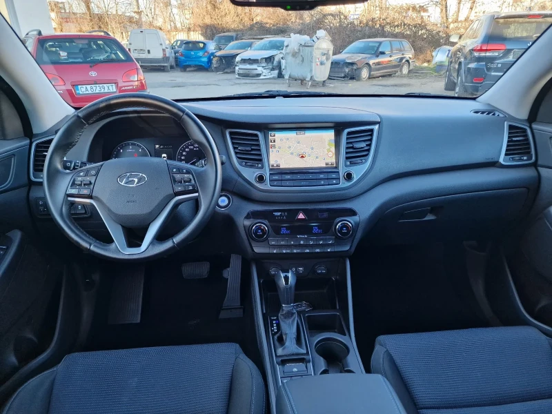 Hyundai Tucson 1.7CRDI NAVI 141к.с., снимка 8 - Автомобили и джипове - 49405799