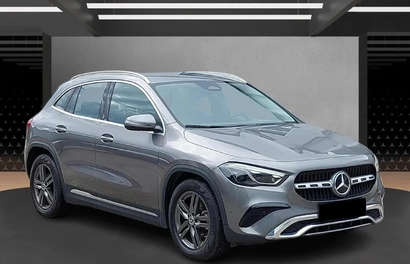 Mercedes-Benz GLA 200 d 4MATIC Aut, снимка 2 - Автомобили и джипове - 52400160