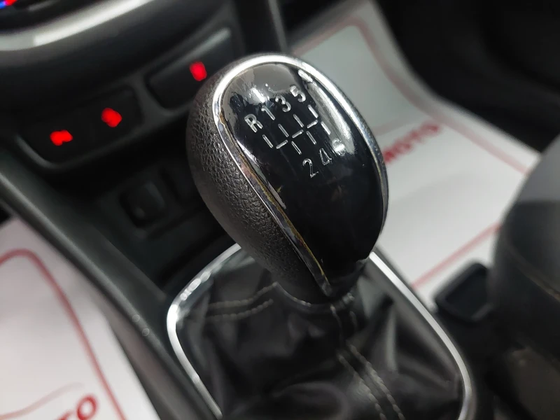 Opel Mokka 1.4 GPL euro- 6, снимка 11 - Автомобили и джипове - 52884220