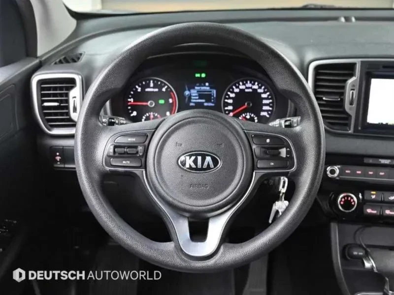 Kia Sportage, снимка 13 - Автомобили и джипове - 52559529