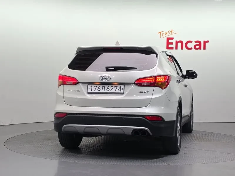 Hyundai Santa fe 2.0, снимка 4 - Автомобили и джипове - 54872466