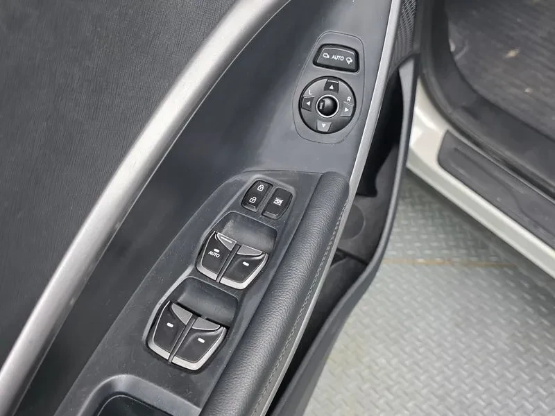 Hyundai Santa fe 2.0, снимка 11 - Автомобили и джипове - 54872466