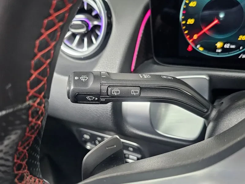 Mercedes-Benz GLB 250 4MATIC, снимка 16 - Автомобили и джипове - 55010360
