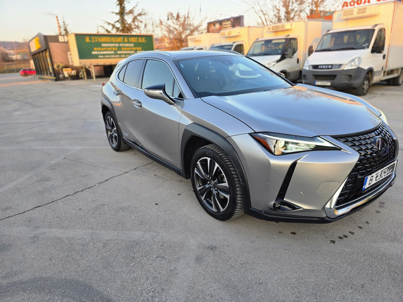 Lexus UX 250h, снимка 1