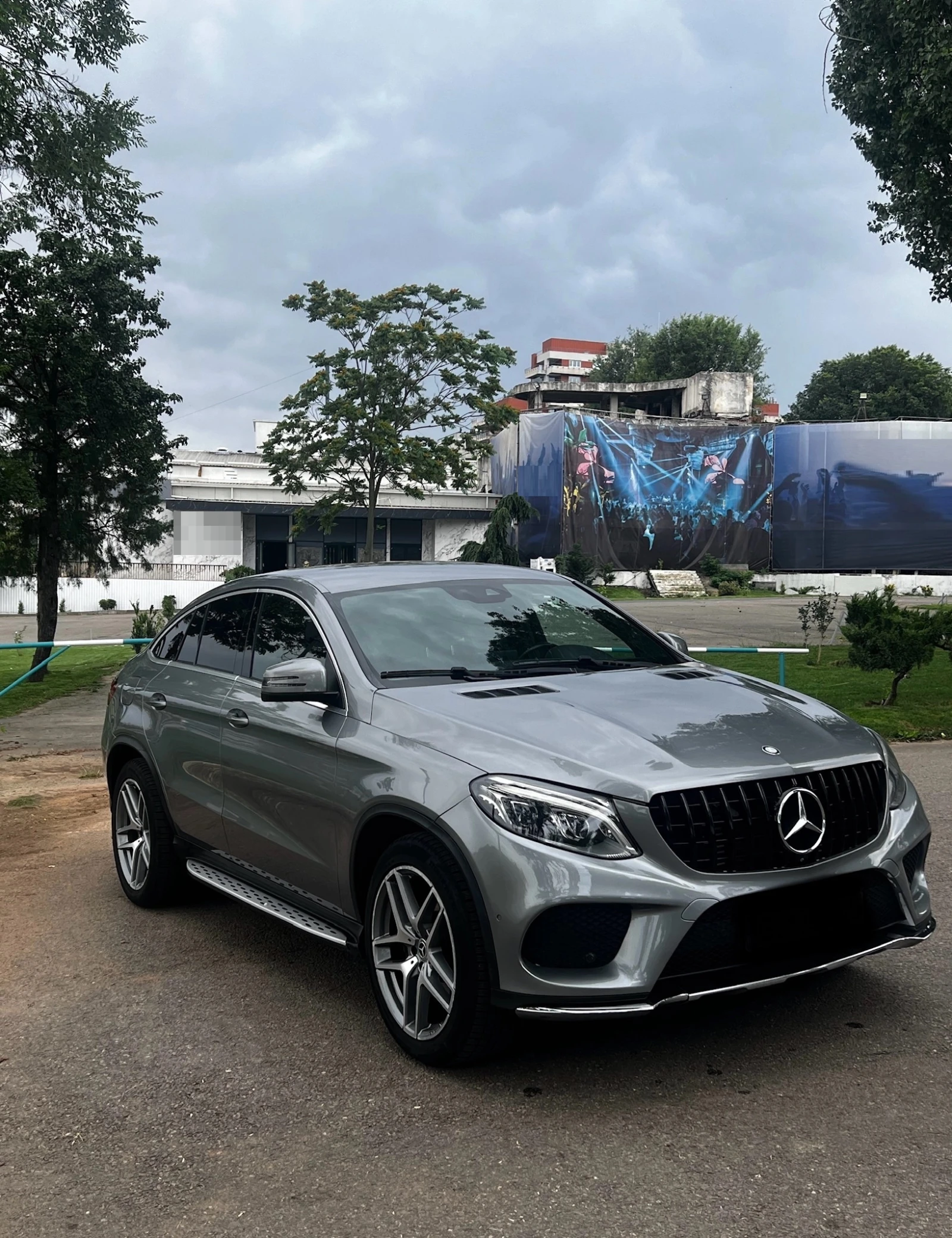 Mercedes-Benz GLE 350 d 4Matic Coupe AMG-Line - [1] 