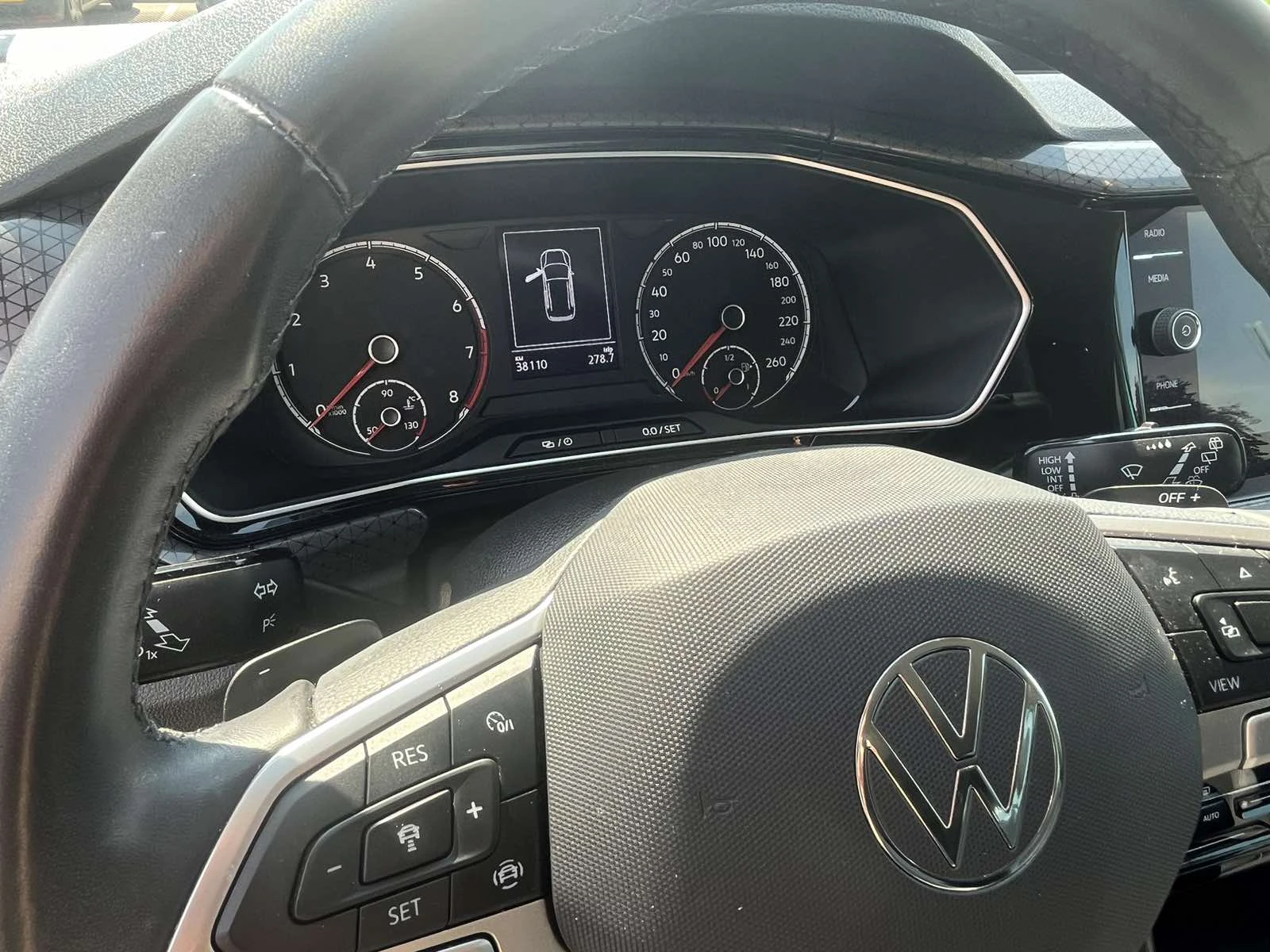 VW T-Cross T-Cross Style 1.5 TSI OPF  DSG - изображение 9