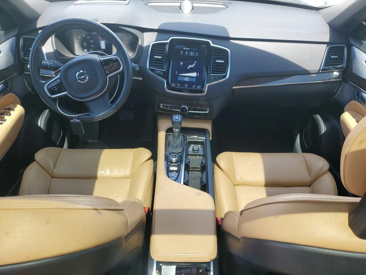 Volvo Xc90  - изображение 8