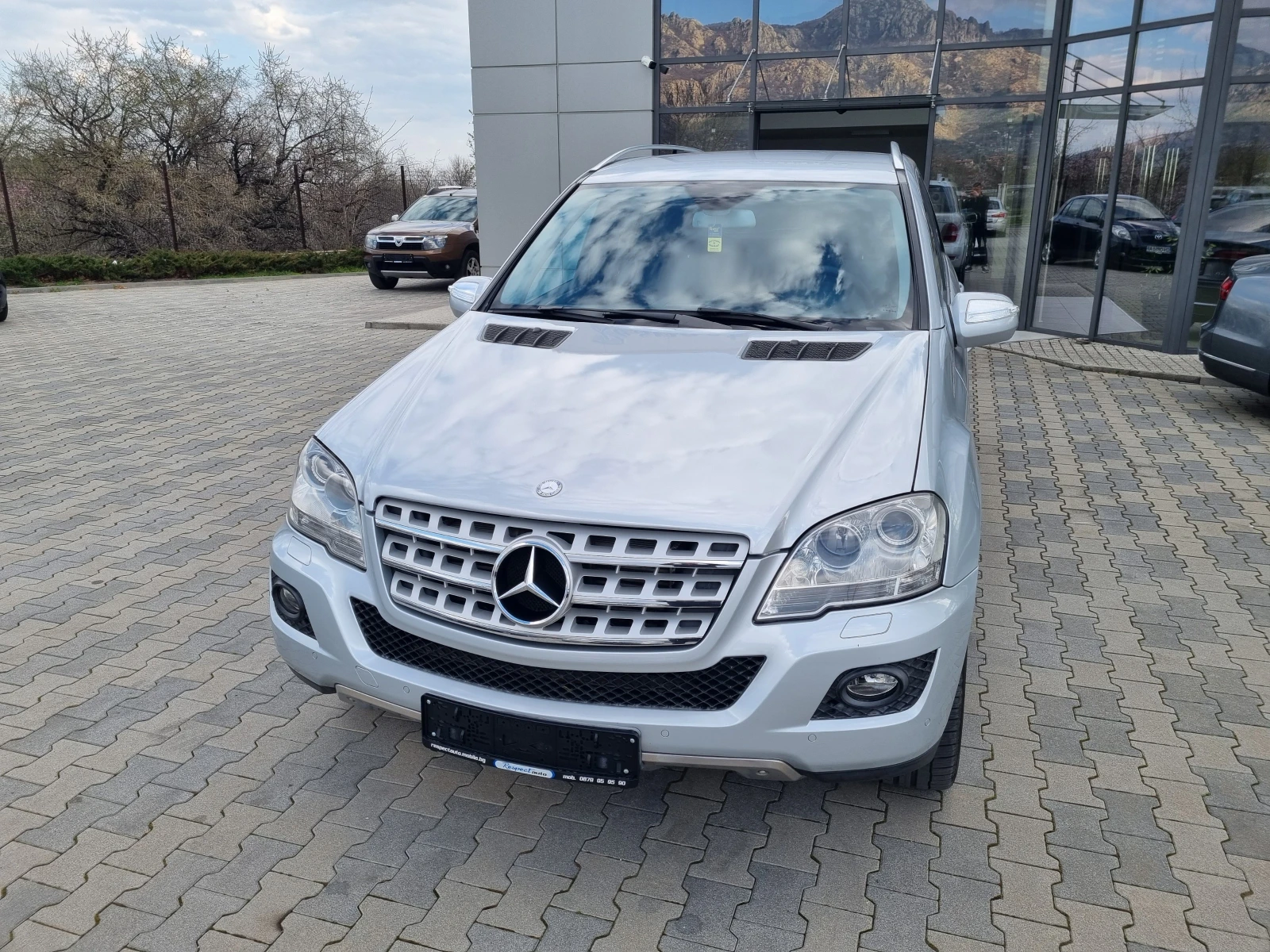 Mercedes-Benz ML 350 CDi-FACELIFT= 231ps= 4 MATIC= КАТО НОВ, снимка 3 - Автомобили и джипове - 53976233