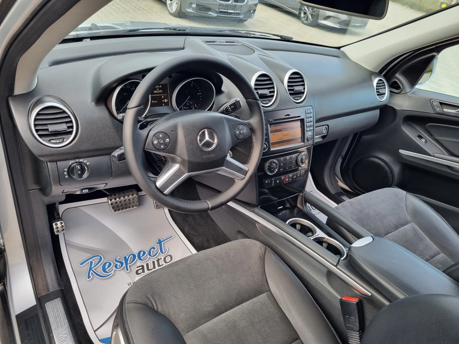 Mercedes-Benz ML 350 CDi-FACELIFT= 231ps= 4 MATIC= КАТО НОВ, снимка 8 - Автомобили и джипове - 53976233