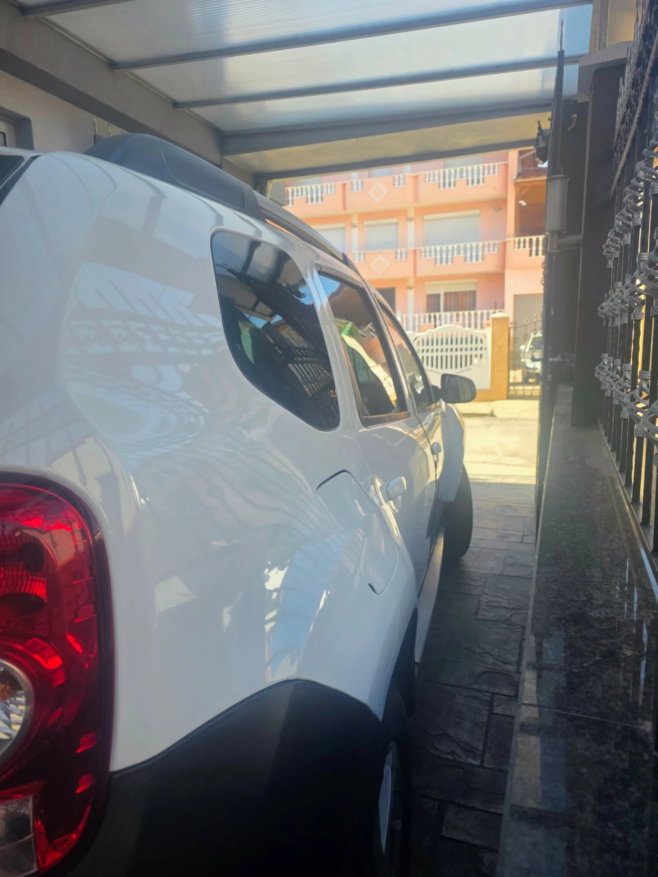 Dacia Duster 1.6 газ, снимка 5 - Автомобили и джипове - 55079923