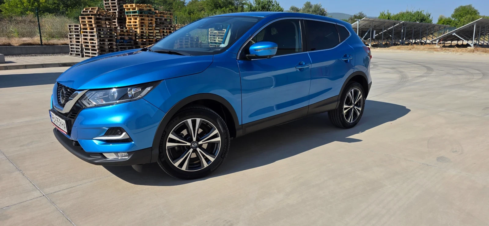 Nissan Qashqai, снимка 2 - Автомобили и джипове - 55751755