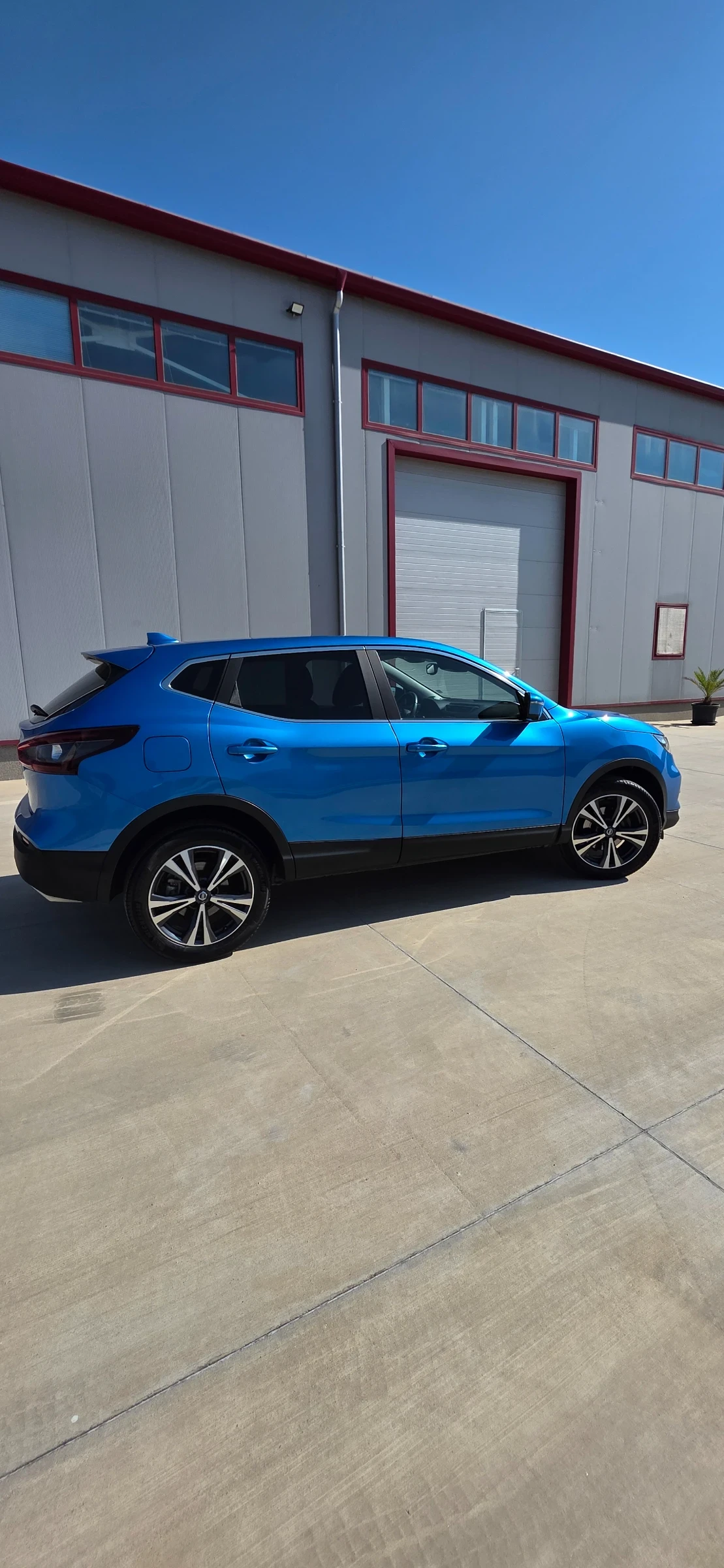 Nissan Qashqai, снимка 3 - Автомобили и джипове - 55751755