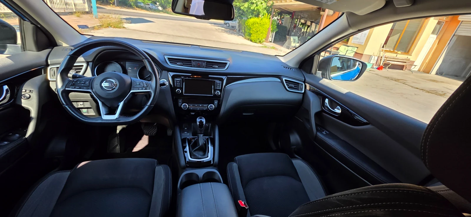 Nissan Qashqai, снимка 6 - Автомобили и джипове - 55751755