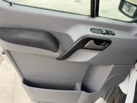 VW Crafter Климатик/Падащ борд, снимка 8