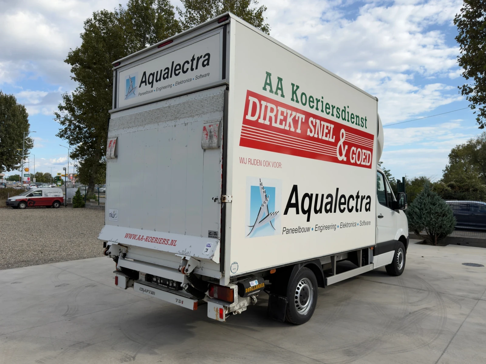 VW Crafter Климатик/Падащ борд, снимка 4 - Бусове и автобуси - 56106452