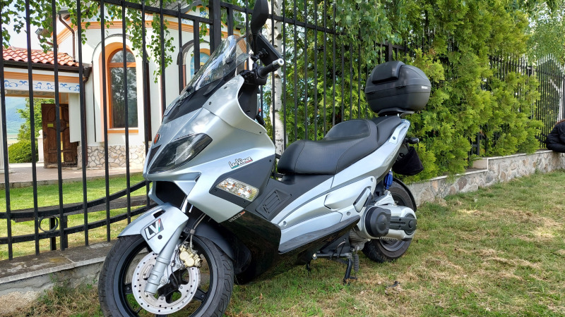 Gilera Nexus 500i, снимка 2 - Мотоциклети и мототехника - 42068795
