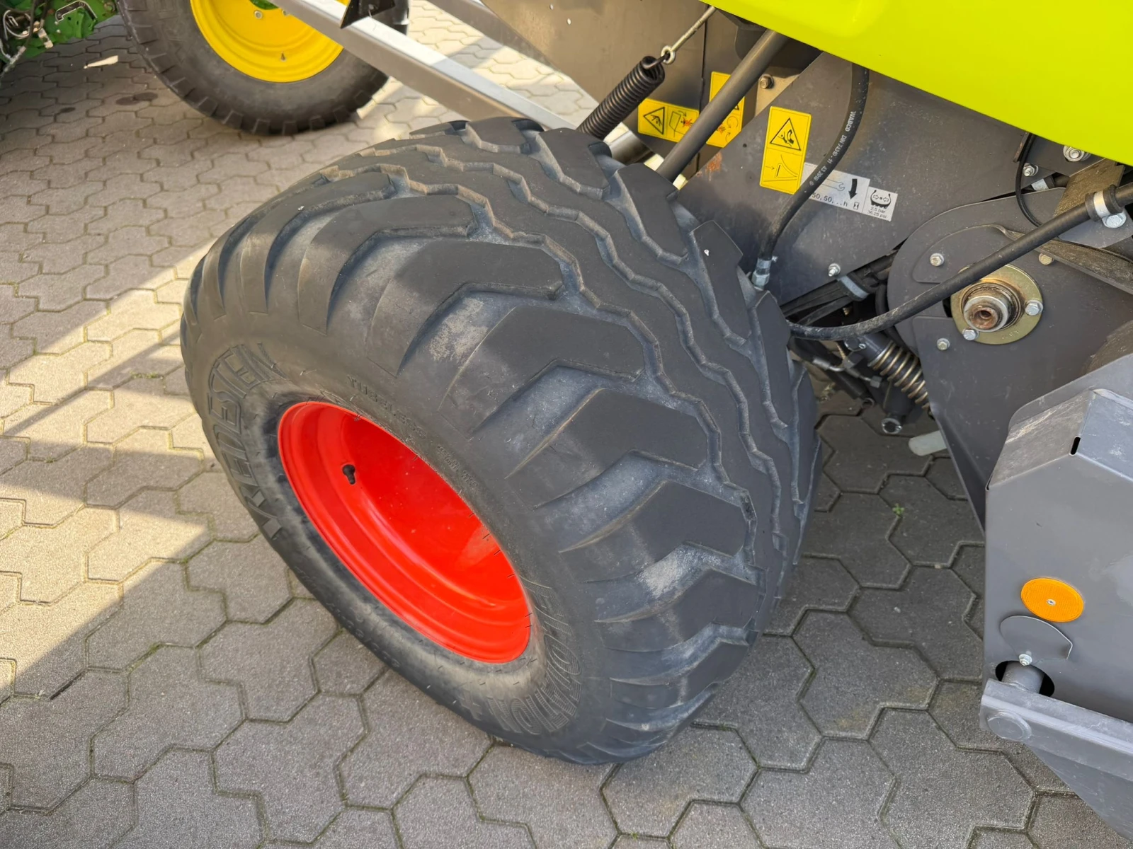 Балировачка Claas VARIANT 485 RC ЛИЗИНГ, снимка 8 - Селскостопанска техника - 54722226