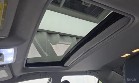 Toyota Camry 2.5 XLE БЕЗ ИНЦИДЕНТИ, снимка 16