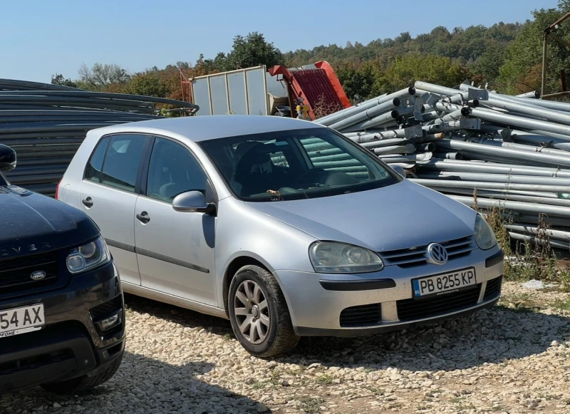 VW Golf 1.6 газов инджекцион, снимка 1 - Автомобили и джипове - 47405502