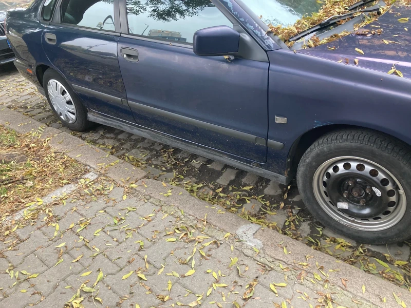 Volvo S40 1600, снимка 2 - Автомобили и джипове - 47520576