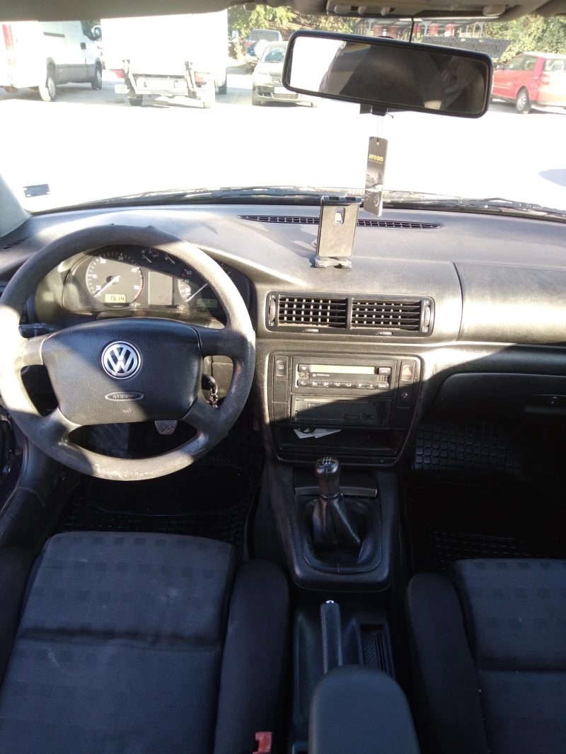 VW Passat, снимка 6 - Автомобили и джипове - 48082268