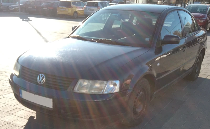 VW Passat, снимка 2 - Автомобили и джипове - 48082268