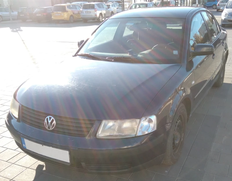 VW Passat, снимка 11 - Автомобили и джипове - 48082268