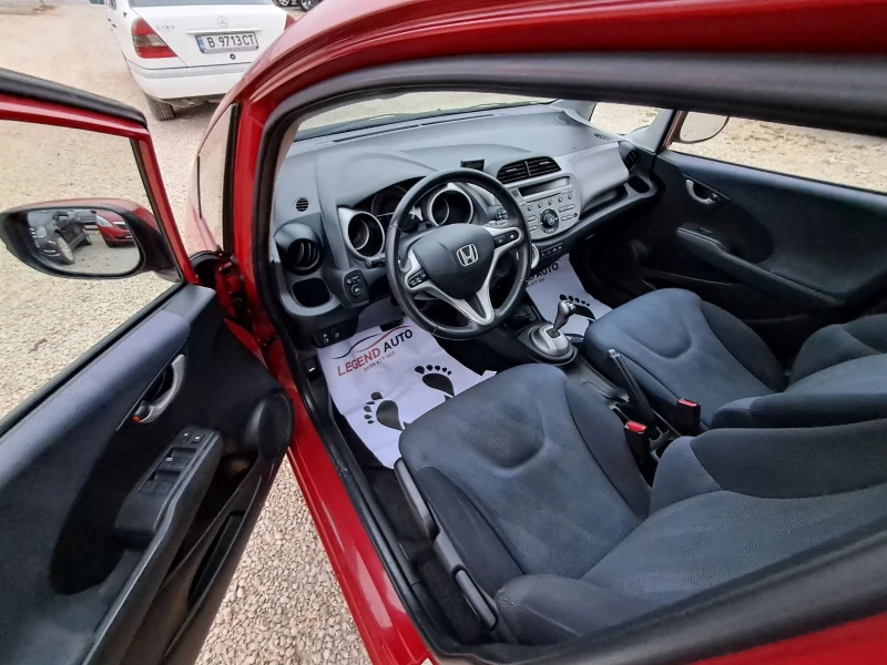 Honda Jazz 1.4 АВТОМАТ, снимка 13 - Автомобили и джипове - 48236391