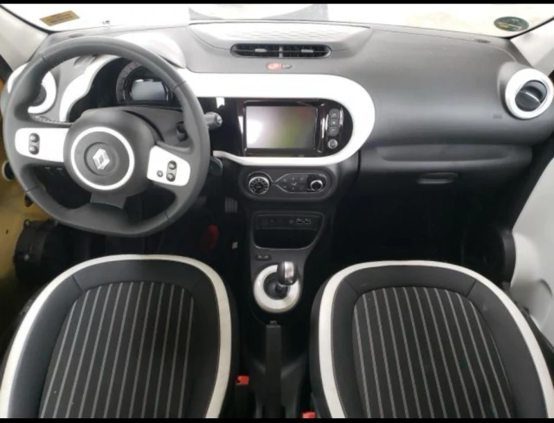 Renault Twingo Electric, снимка 5 - Автомобили и джипове - 48295913