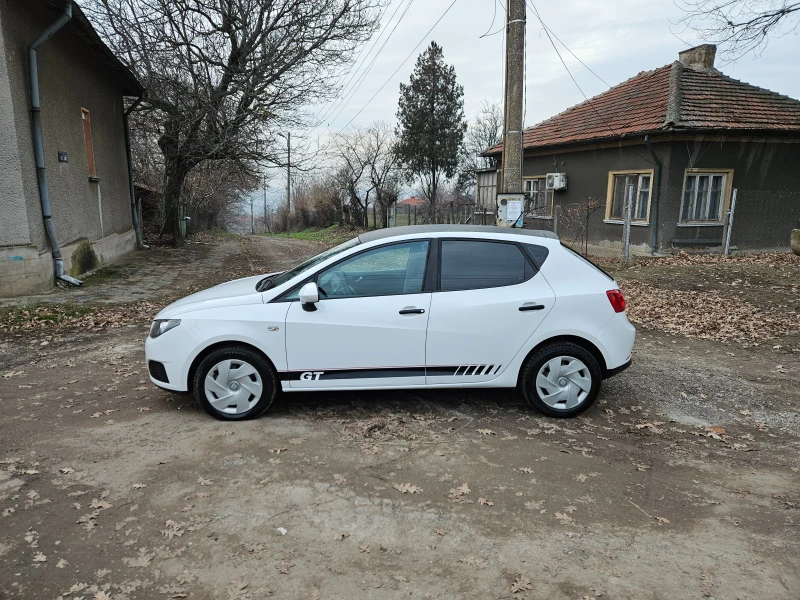 Seat Ibiza 1.2i, снимка 8 - Автомобили и джипове - 48417332