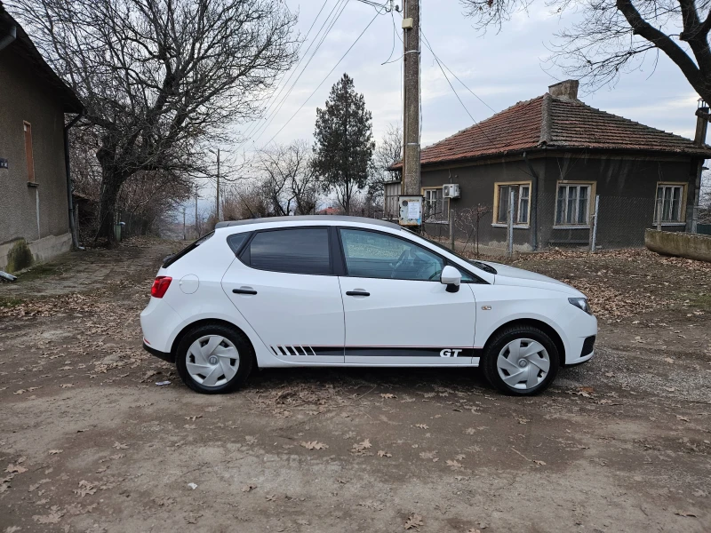 Seat Ibiza 1.2i, снимка 3 - Автомобили и джипове - 48417332