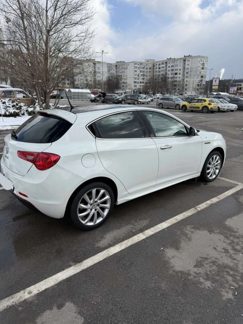 Alfa Romeo Giulietta 1.4 ТВ 120 кс, снимка 9 - Автомобили и джипове - 49197849