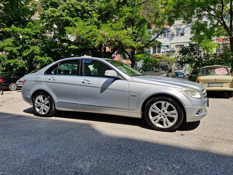 Mercedes-Benz C 200, снимка 2 - Автомобили и джипове - 50256776