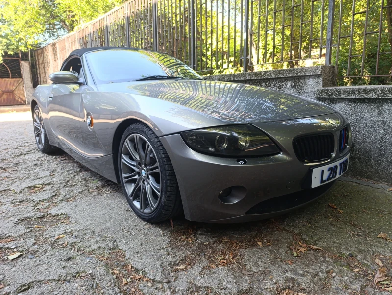 BMW Z4, снимка 2 - Автомобили и джипове - 52556043