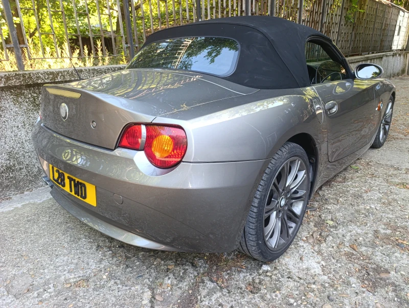 BMW Z4, снимка 3 - Автомобили и джипове - 52556043