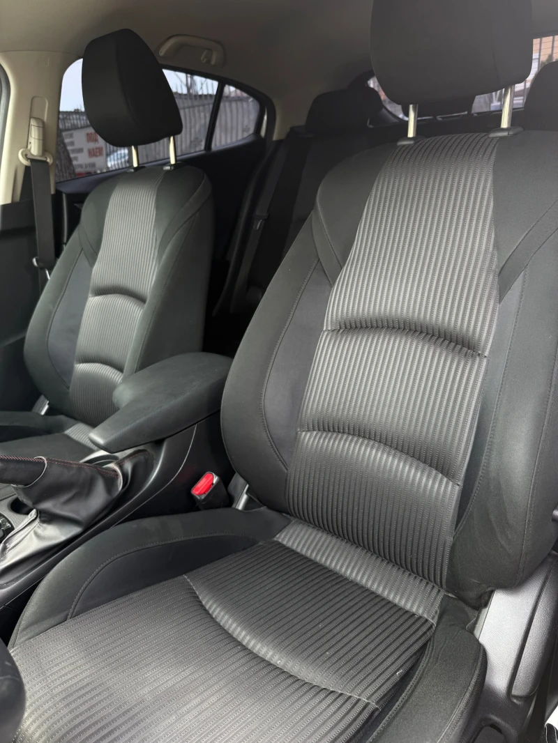 Mazda 3 1.5 BENZIN AUSTRIA, снимка 9 - Автомобили и джипове - 51274458
