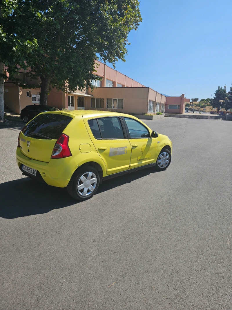 Dacia Sandero, снимка 4 - Автомобили и джипове - 52533211