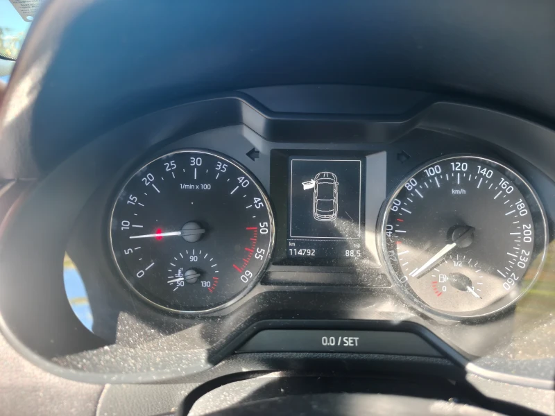 Skoda Octavia 2.0, снимка 4 - Автомобили и джипове - 52222425