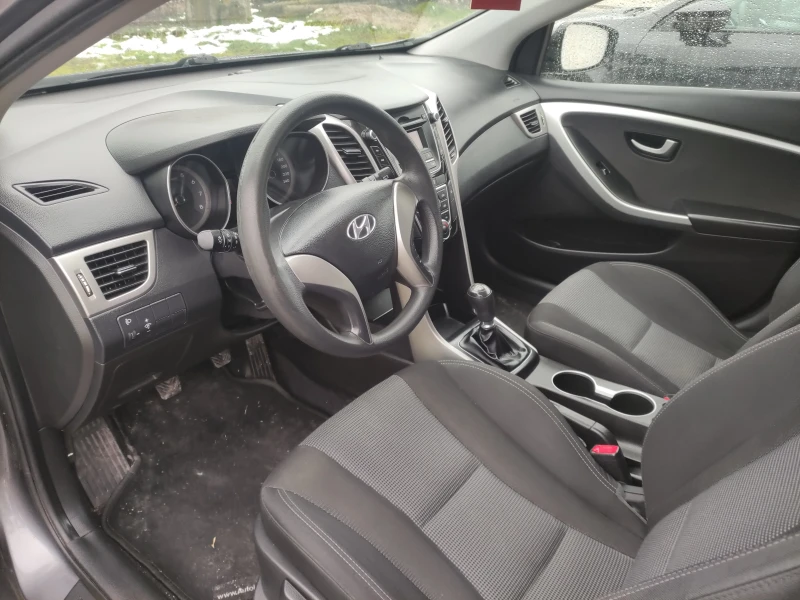 Hyundai I30 1.4 като нов всичко платено, снимка 8 - Автомобили и джипове - 53377180