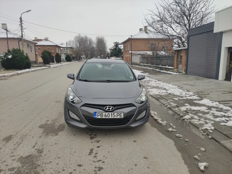Hyundai I30 1.4 като нов всичко платено