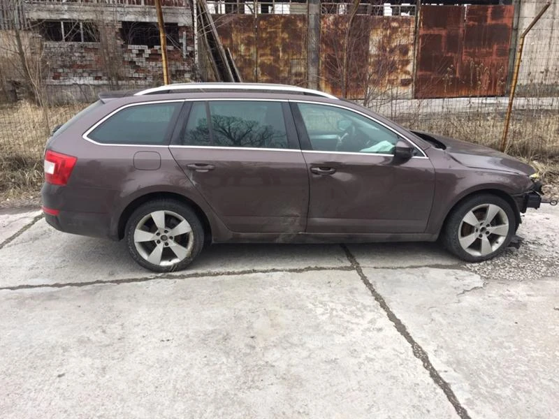 Skoda Octavia 2.0TDI 150кс., снимка 6 - Автомобили и джипове - 30801199